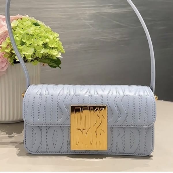 Dior ◆ Miss Dior フラップバッグ Dior Women Miss Dior Flap Bag White and Black Miss Dior