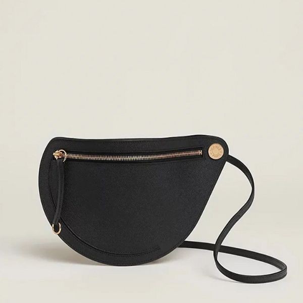 コンパクトで可愛いデザイン♪【HERMES】Sac Petite Course Brand New ( Rank N ) HERMÈS Petite Course Bag Gold (37