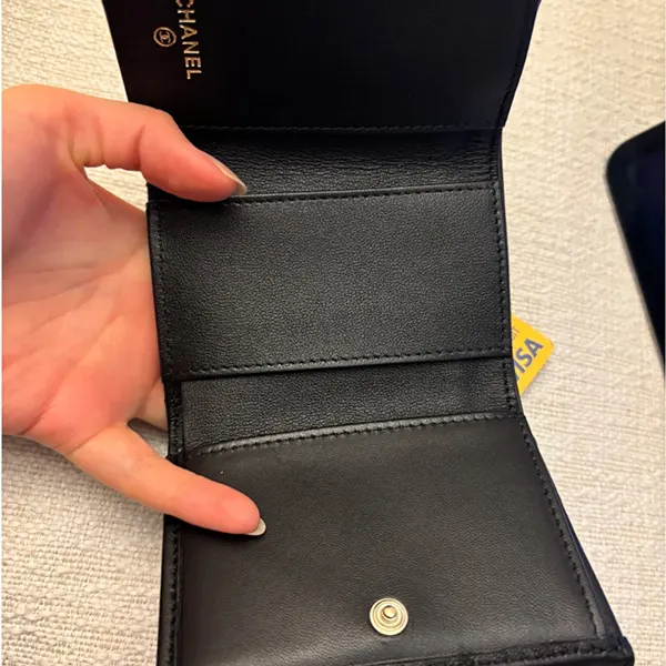 【使いやすさ◎】CHANEL スモールウォレット 25SS 210.jpg