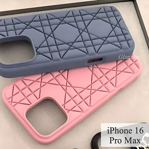 ディオール Travel iPhone 16 Pro Max ケース S8071OEVL
