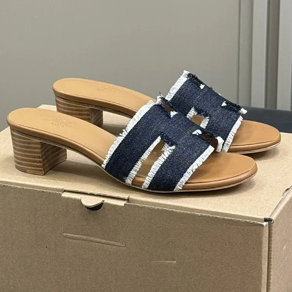 エルメス　オアジス サンダル 《オアジス》 | Hermès - エルメス-公式サイト