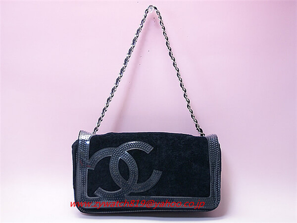 CHANEL シャネル　バッグ　ショルダー 25P CHANEL ジップタイプなクラッチバッグ ショルダーにも